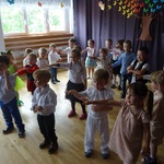 taniec dzieci z grupy1 (2).jpg
