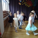taniec dzieci z grupy 2 (3).jpg