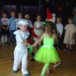 taniec dzieci z oddziału1.jpg